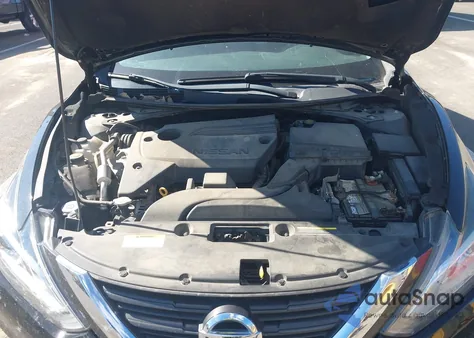 2018 Nissan Altima 2.5 S z USA, uszkodzony, nr VIN 1N4AL3AP2JC109090